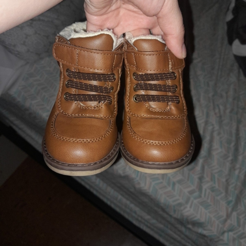 6c old navy boots